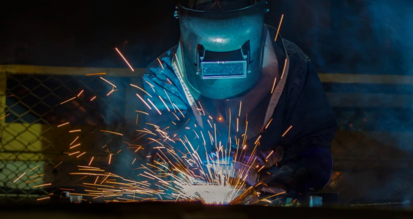 facial protection for a welder
