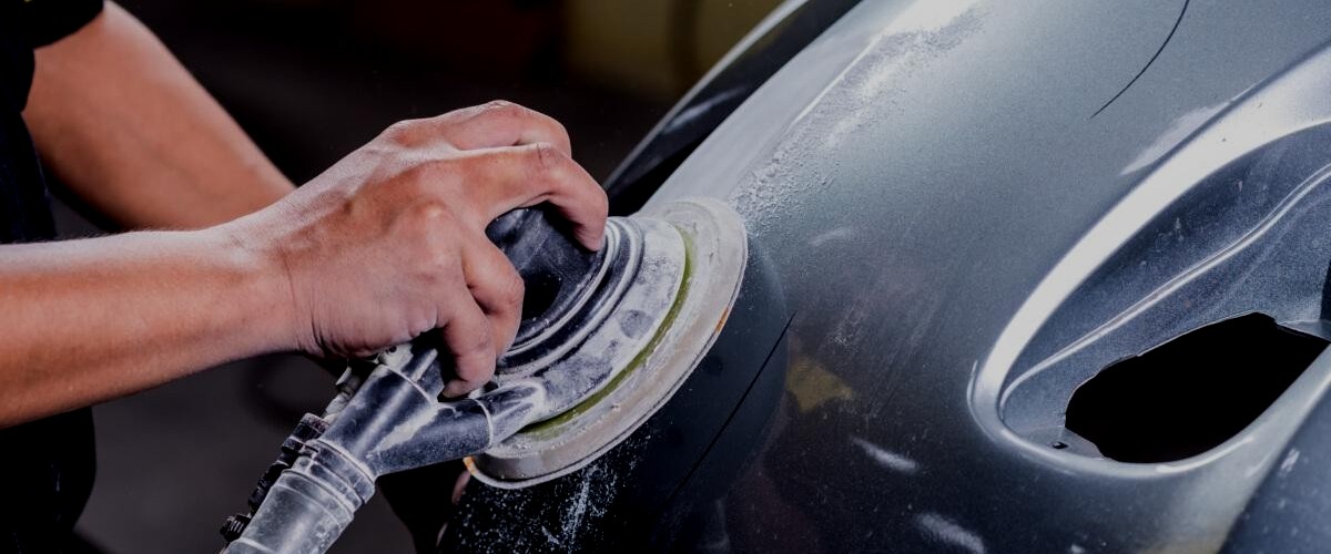 polishing car